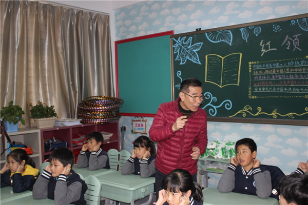 易視界眼健康機構走進(jìn)鄭東實(shí)驗小學(xué)