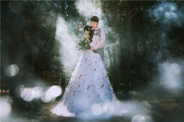有種溫馨叫你若結婚易視界家人結伴現場(chǎng)道賀