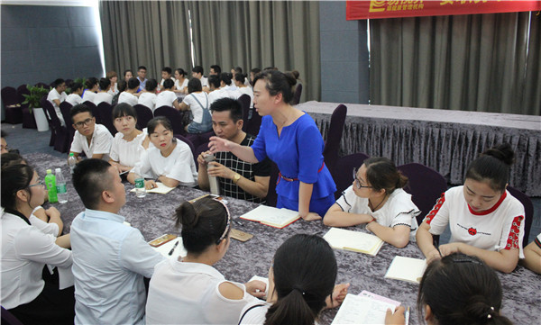 易視界各個(gè)戰區會(huì )議進(jìn)行中