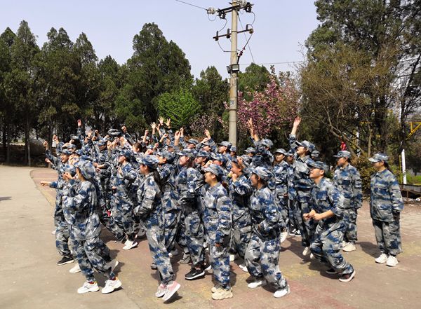 充滿(mǎn)激情的易視界團隊