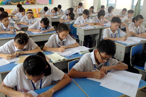 孩子近視教室座位往前坐可以嗎？