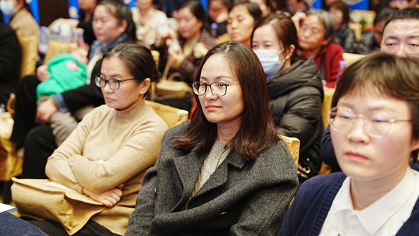 易視界17載感恩如光同行共同守護清晰視界客戶(hù)答謝會(huì )圖集