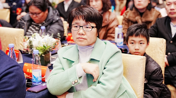 易視界17載感恩如光同行共同守護清晰視界客戶(hù)答謝會(huì )圖集