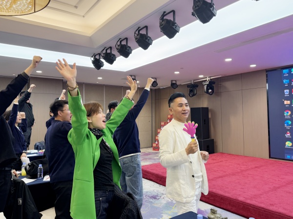 易視界易視界2025全員啟動(dòng)會(huì )精彩瞬間