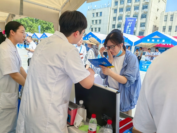 助力光明事業(yè) 易視界受邀參加全國計量日活動(dòng)