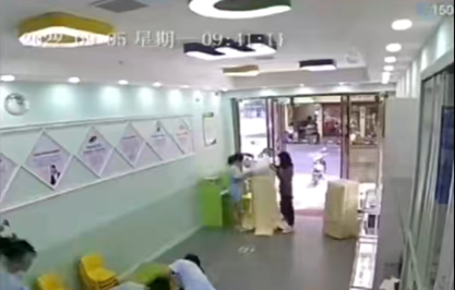 易視界店面從“心”開(kāi)始  “凈”待歸來(lái)